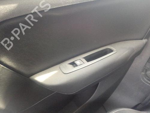 Used Right rear window switch RENAULT MEGANE IV Grandtour (K9A/M/N_) [2016-2025]  30372498