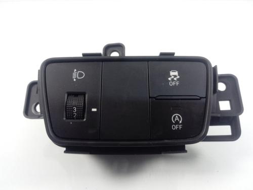 Used Switch HYUNDAI TUCSON (TL, TLE) 1.7 CRDi (141 hp) 17003372
