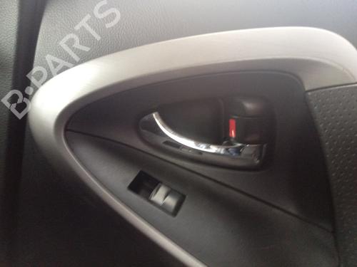 Used Rear right interior door handle TOYOTA RAV 4 III (_A3_) [2005-2014]  16982240