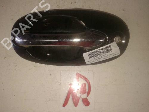 Used Front left exterior door handle KIA CARNIVAL I (UP) [1998-2001]  17917439