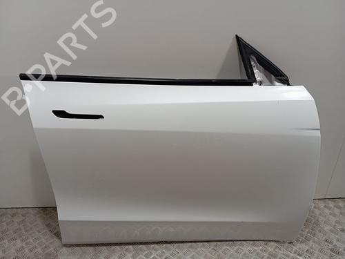 Used Right front door TESLA MODEL Y (5YJY) [2019-2025]  29723952