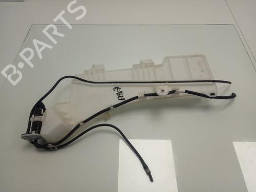Used Windscreen washer tank PEUGEOT 3008 II SUV (MC_, MR_, MJ_, M4_) [2016-2025]  16436168