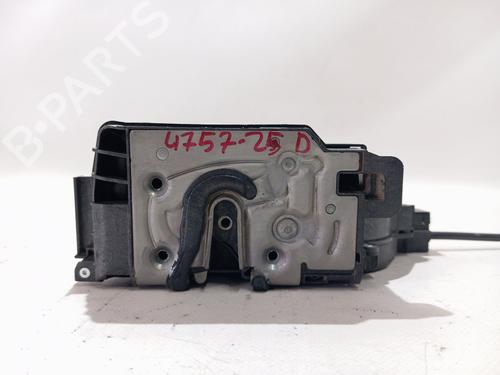 front-right-lock-mercedes-benz-vito-tourer-w447-2014-28541092 main image