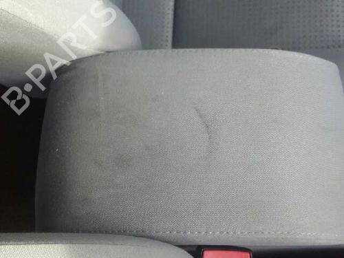 Used Armrest / Center console VW CADDY III MPV (2KB, 2KJ, 2CB, 2CJ) 1.9 TDI (105 hp) 12639621