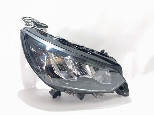 Used Right headlight PEUGEOT 2008 II (UD_, US_, UY_, UJ_, UR_, UC_) [2019-2026]  33169946