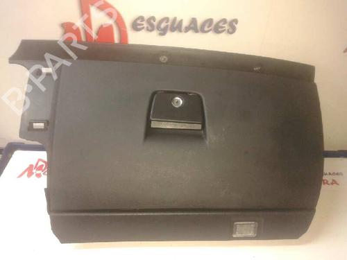 Used Glove box VOLVO V50 (545) 2.0 D (136 hp) 16357193
