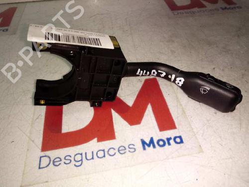 Used Steering column stalk AUDI A4 B5 (8D2) 2.5 TDI (150 hp) 30370496