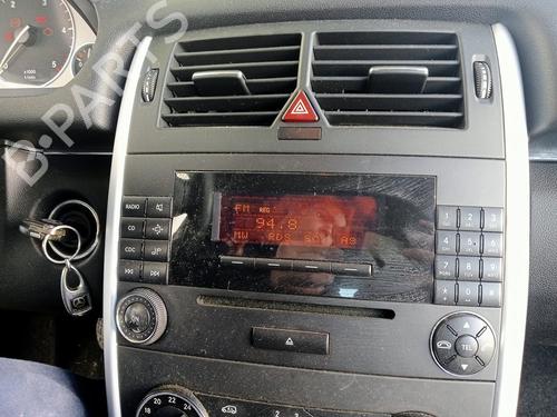 Used Radio MERCEDES-BENZ B-CLASS Sports Tourer (W245) [2005-2011]  16829096