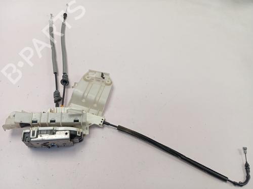 front-right-lock-jeep-renegade-suv-bu-b1-bv-2014-35953246 main image