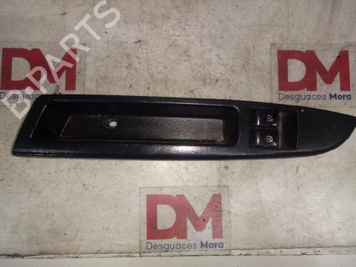 Interrupteur de vitre avant gauche FORD FOCUS I (DAW, DBW) 1.6 16V (100 hp) 30370880