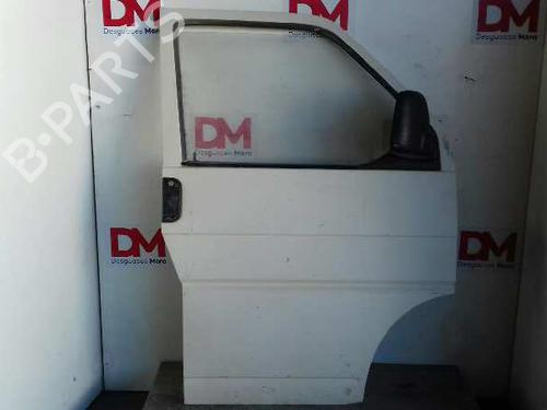 Used Right front door VW TRANSPORTER T4 Van (70A, 70H, 7DA, 7DH) 2.4 D (78 hp) 12650685