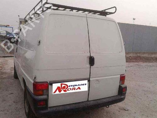 Right headlight VW TRANSPORTER T4 Van (70A, 70H, 7DA, 7DH)  | BP12834024C29 