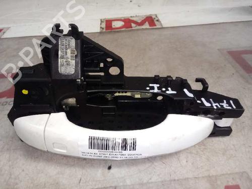 Used Front left exterior door handle AUDI A4 B8 Avant (8K5) [2007-2017]  16866334