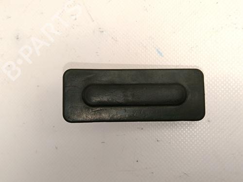 Used Tailgate handle PEUGEOT 308 II (LB_, LP_, LW_, LH_, L3_) 1.6 BlueHDi 120 (120 hp) 32329272