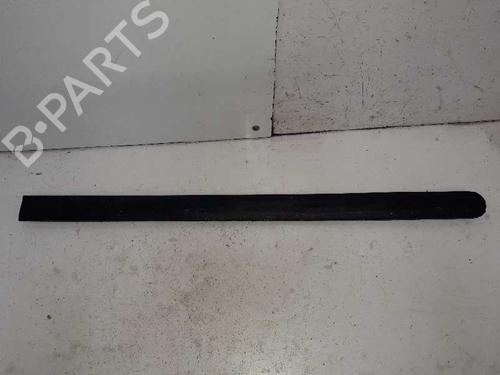 Used Door moulding trim FORD FUSION (JU_) 1.4 (80 hp) 30372241