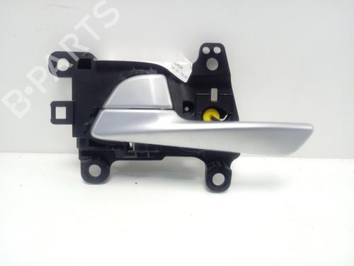 Used Front left interior door handle HYUNDAI TUCSON (TL, TLE) 1.6 CRDi All-wheel Drive (116 hp) 13914108