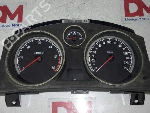 Used Instrument cluster OPEL ASTRA H (A04) [2004-2014]  12646751