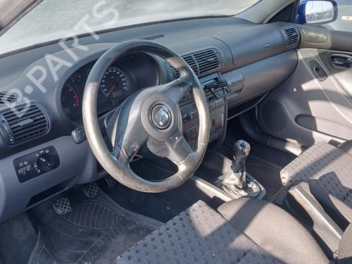 Left taillight SEAT LEON (1M1) | BP26144037C34