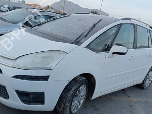 Left taillight CITROËN C4 Picasso I MPV (UD_) 1.6 HDi 110 | BP22521133C34 