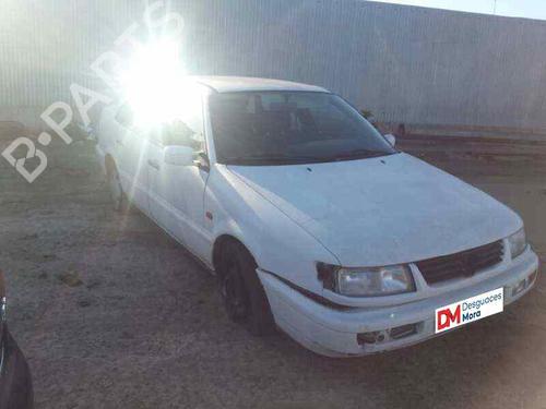 Left taillight VW PASSAT B3/B4 (3A2, 35I) 2.0 | BP12835584C34 