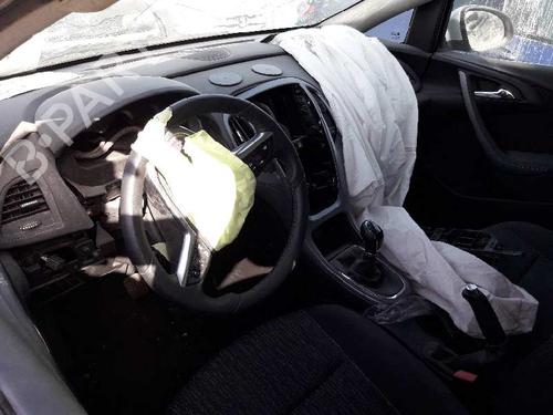 Left tailgate light OPEL ASTRA J Sports Tourer (P10) | BP16764348C79