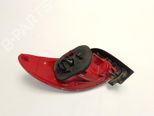 Right taillight PEUGEOT 206 CC (2D) 1.6 16V (2DNFUF, 2DNFUR) | BP26602955C35 