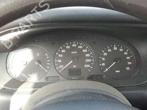 Used Instrument cluster RENAULT MEGANE I Classic (LA0/1_) [1996-2008]  30369239
