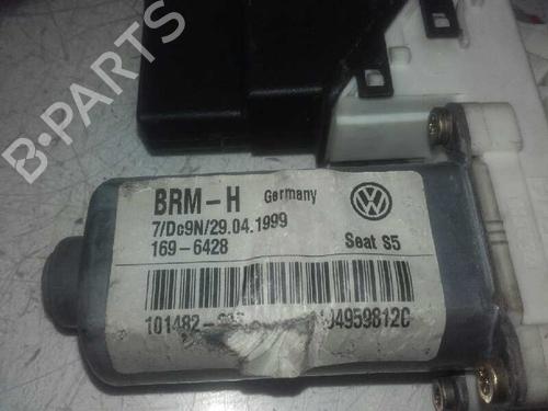 Rudehejsemotor bagstkærm højre SEAT LEON (1M1) 1.6 16 V | BP12836037E22 