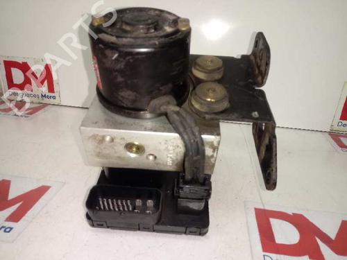 Used ABS pump HYUNDAI SONATA IV (EF) 2.0 16V (136 hp) 12642849