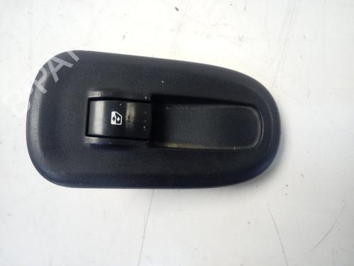 Interrupteur de vitre avant droite RENAULT MASTER III Van (FV) [2010-2025]  30906625