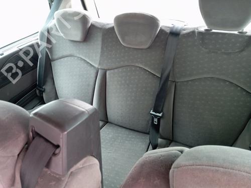 Fuse box PEUGEOT 807 (EB_)  | BP22334718E1 