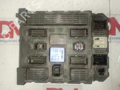 Used Fuse box PEUGEOT 607 (9D, 9U) [2000-2025]  12652729