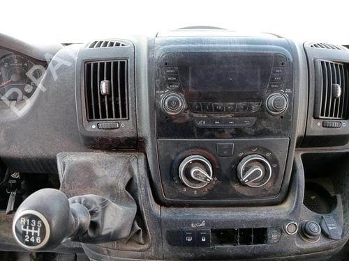 Right front window switch CITROËN JUMPER II Van 2.0 BlueHDi 130 4x4 | BP17641082I26