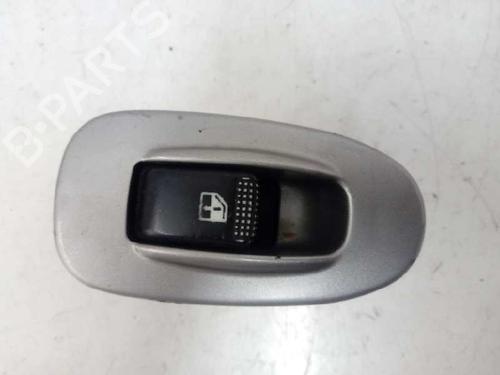 Used Right rear window switch KIA SHUMA II (FB) 1.6 (101 hp) 30371627