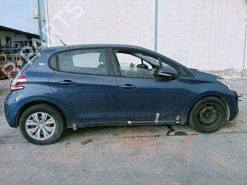 Right headlight PEUGEOT 208 I (CA_, CC_) | BP26334405C29