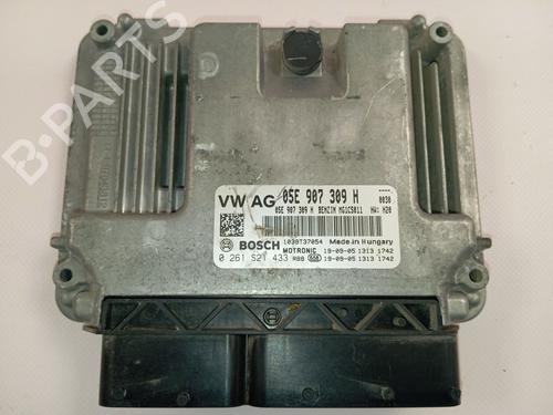 Used Engine control unit (ECU) Engine control unit (ECU) VW GOLF VII (5G1, BQ1, BE1, BE2) 1.5 TSI (150 hp) 39994112 39994112