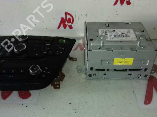 Used Radio OPEL INSIGNIA A (G09) 2.0 CDTI (68) (131 hp) 16379310