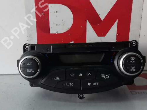 Used Climate control TOYOTA YARIS (_P13_) 1.5 Hybrid (NHP130_, NHP130) (101 hp) 16984805