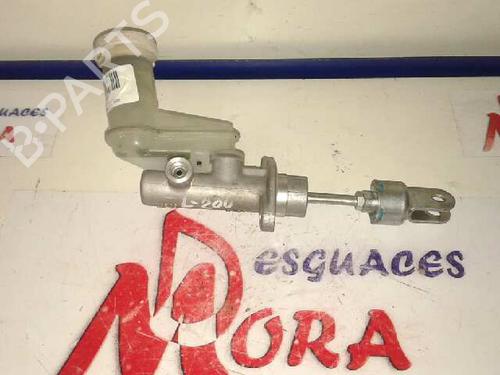 Used Brake master cylinder MITSUBISHI L200 / TRITON (KA_T, KB_T) [2004-2018]  17006383