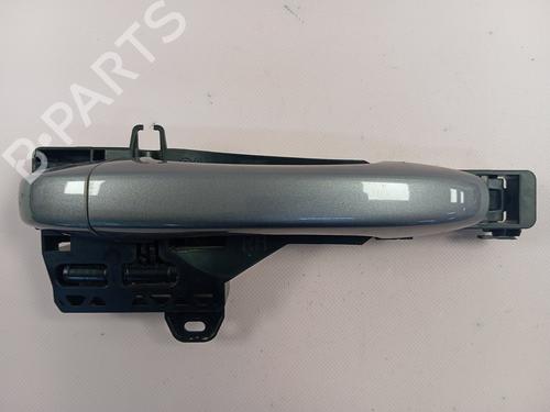 Klamka zewnętrzna drzwi przednich prawych RENAULT KANGOO III MPV  806065425R |