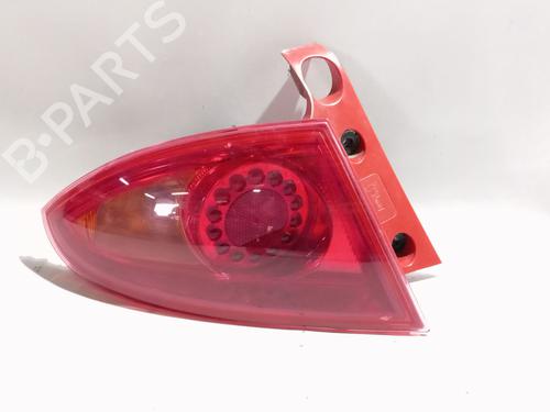 Achterlicht links Achterlicht links SEAT LEON (1P1) 1.6 TDI (105 hp) 37520588 37520588