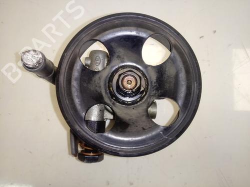 Used Steering pump KIA CARENS III MPV (UN) [2006-2013]  16115068
