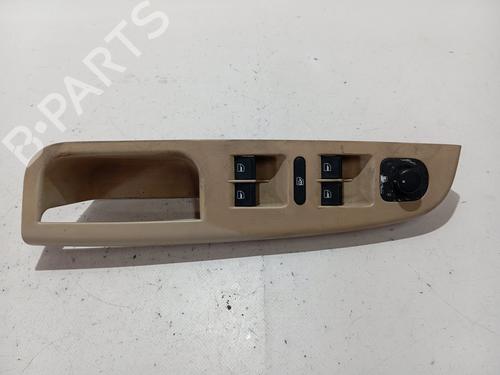 Used Left front window switch VW GOLF V (1K1) [2003-2010]  27536538