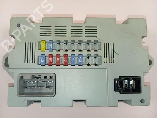 Used Fuse box Fuse box LAND ROVER RANGE ROVER VELAR (L560) 3.0 D300 SDV6 4x4 (300 hp) 40105264 40105264