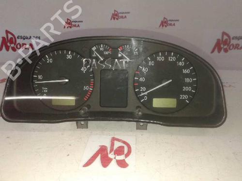 Used Instrument cluster VW PASSAT B5 (3B2) 1.9 TDI (115 hp) 30369235