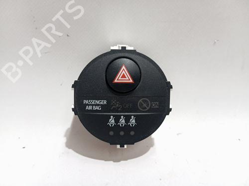 Warnblinkschalter für TOYOTA YARIS (_P13_) 1.5 Hybrid (NHP130_, NHP130) (101 hp) 30626010