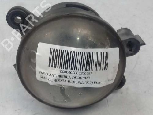 Used Right front fog light SEAT CORDOBA (6L2) [2002-2009]  30370669