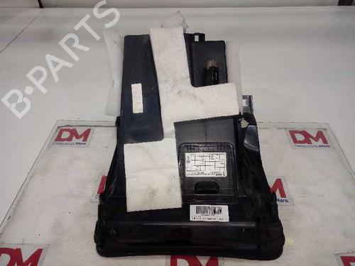 Used Glove box NISSAN JUKE (F15) 1.5 dCi (110 hp) 12647532