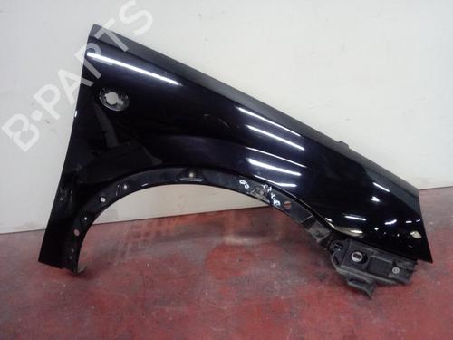 Używane Błotnik przedni prawy OPEL CORSA C (X01) [2000-2009]  13305907