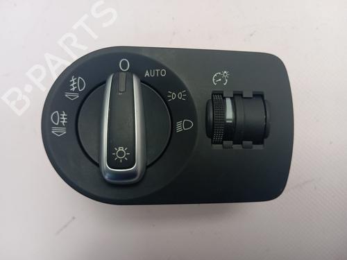 Used Headlight switch AUDI A1 Sportback (8XA, 8XF) [2011-2019]  28031595